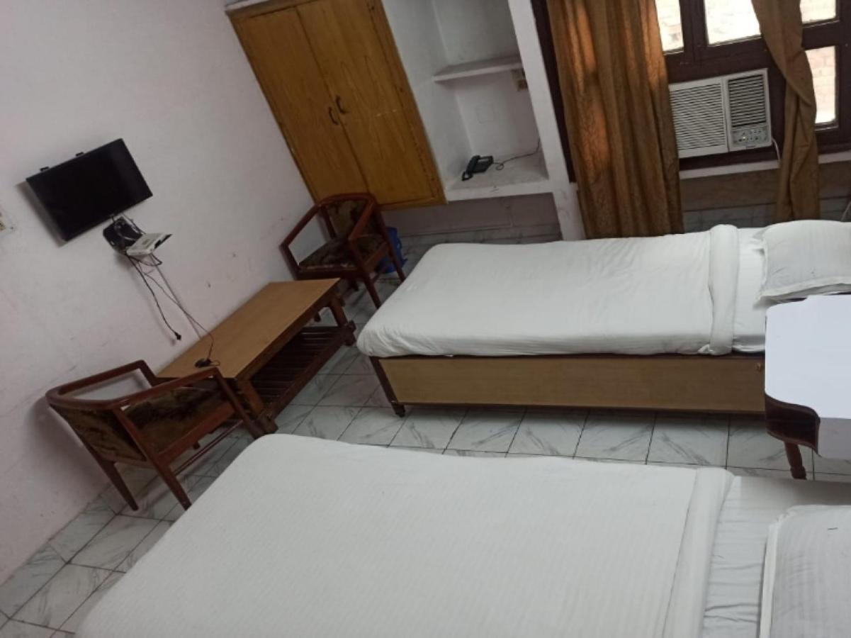 Oyo 80830 Hotel Buddha International Бодх-Гая Экстерьер фото